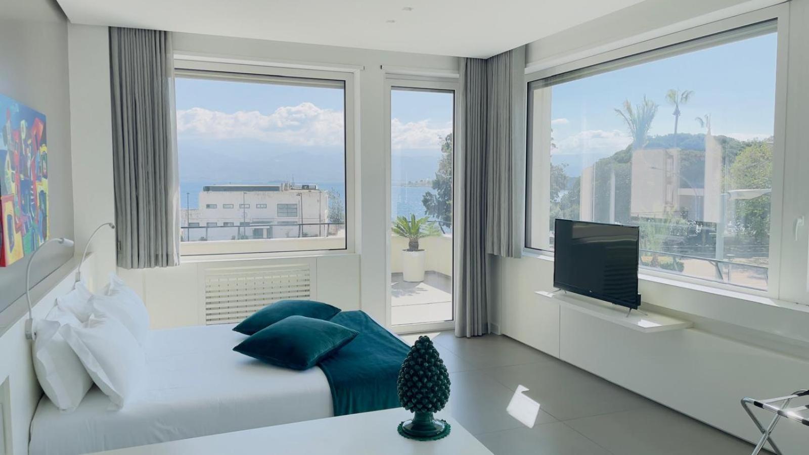 Fuorisquadra B&B Messina Eksteriør bilde